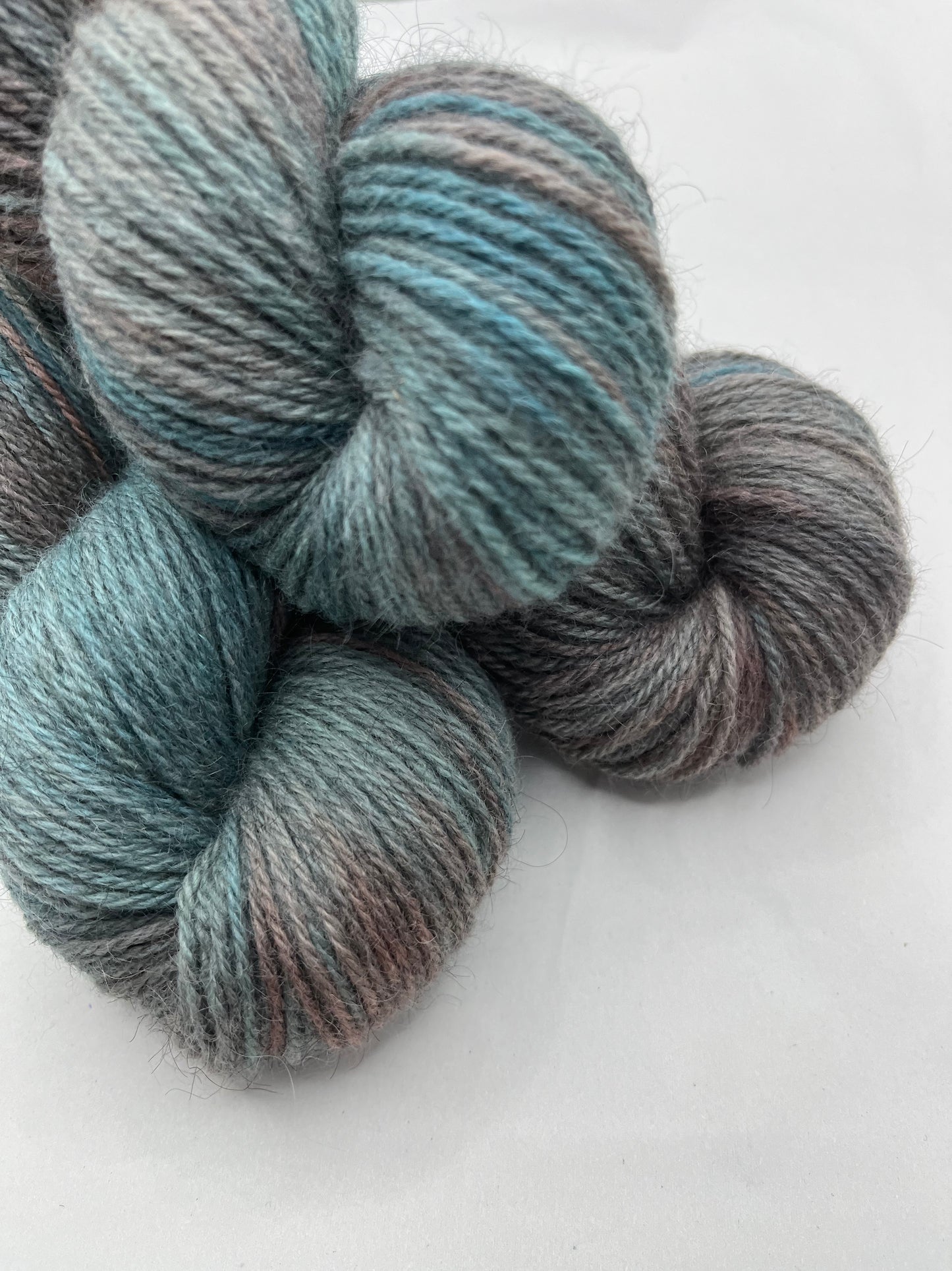 BFL/Gotland Indigo & Madder Root DK